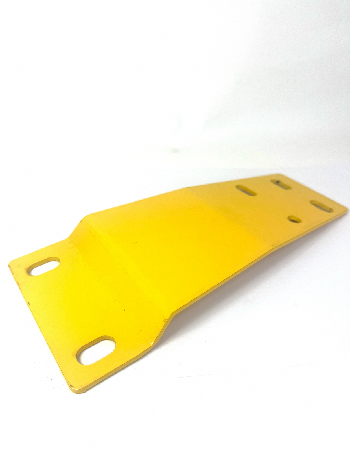 Z3754 - SUPORTE PLATAFORMA DIREITO - COLHEITADEIRA - NEW HOLLAND: 467190